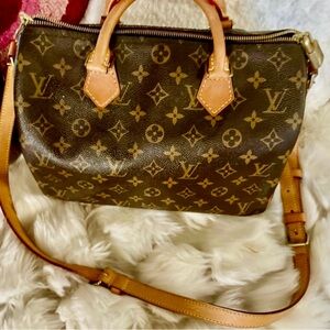 Vintage Louis Vuitton Monogram Canvas Speedy 30Bandoulière  Purse